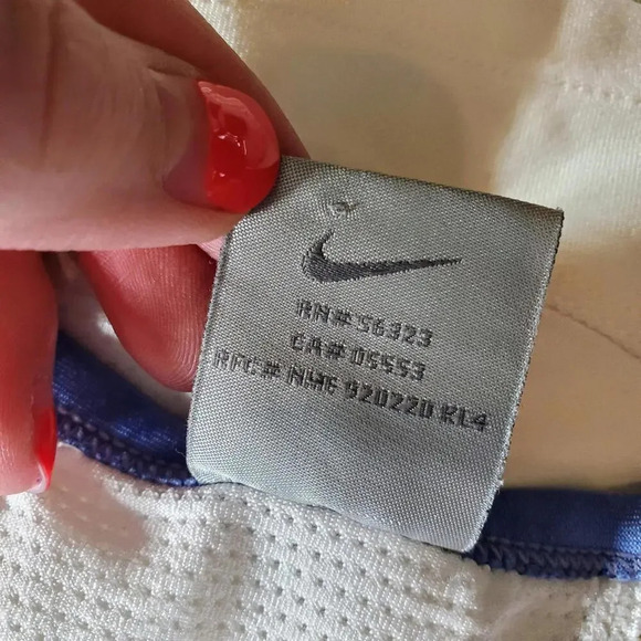 Nike Dri-Fit Women's Workout Tank Top Size Medium White and Blue NWOT - Picture 4 of 11